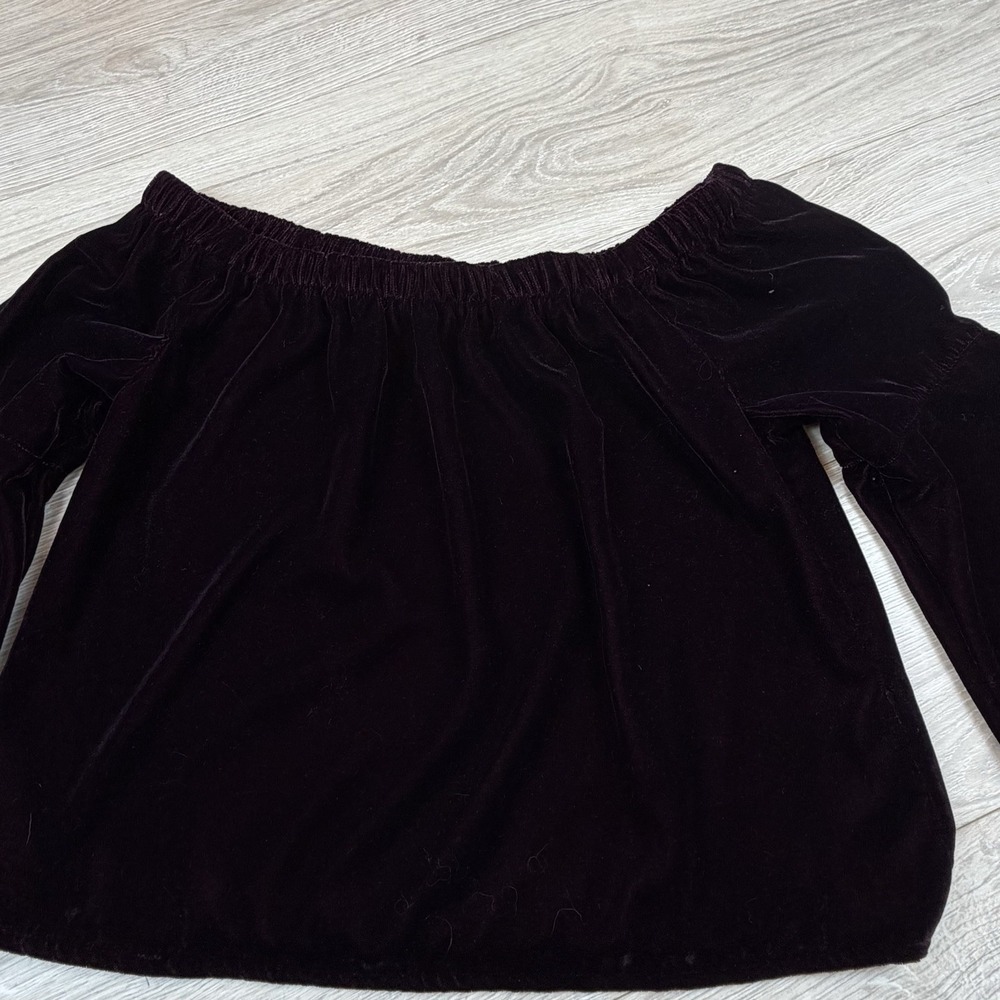 Hollister Burgundy Velvet Off Shoulder Bell Sleeve Crop Top Size S Whimsygoth